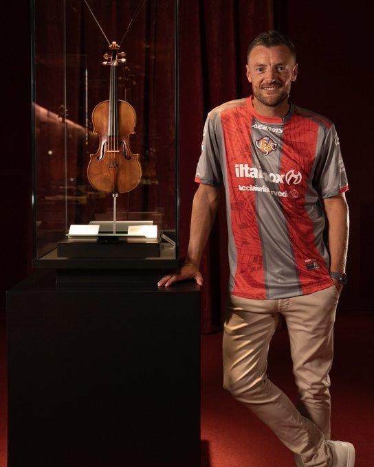 1756942263164032846.jpg lanhu.jpg